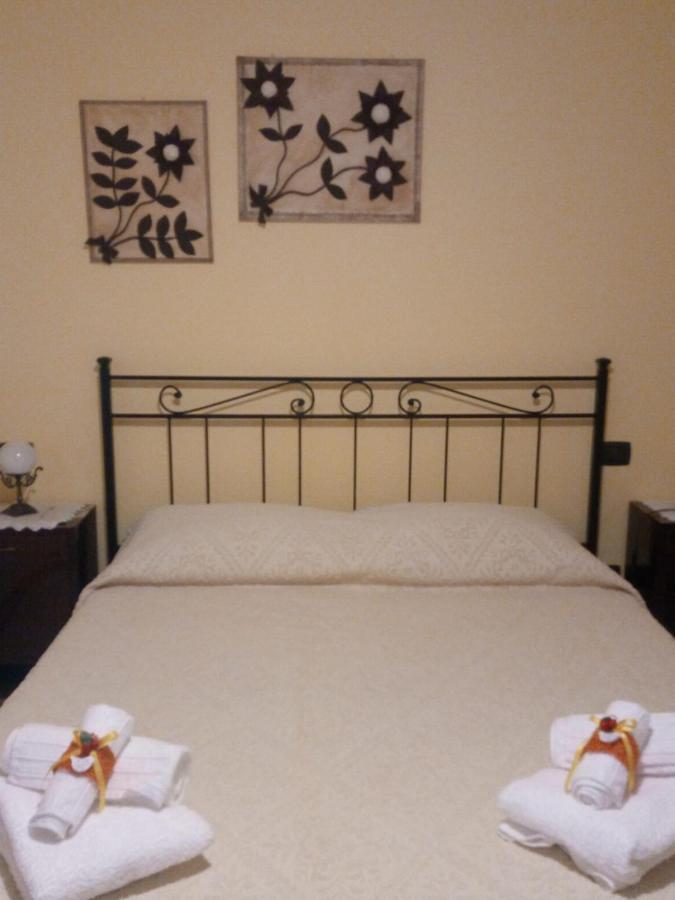 L'Agrifoglio Di Emy Bed & Breakfast Guspini Dış mekan fotoğraf