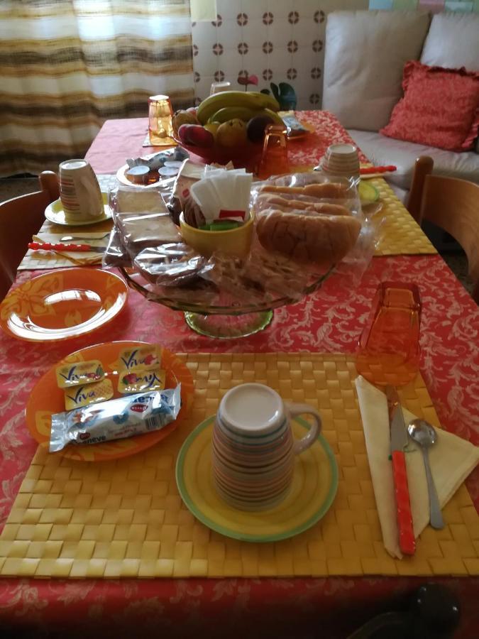 L'Agrifoglio Di Emy Bed & Breakfast Guspini Dış mekan fotoğraf