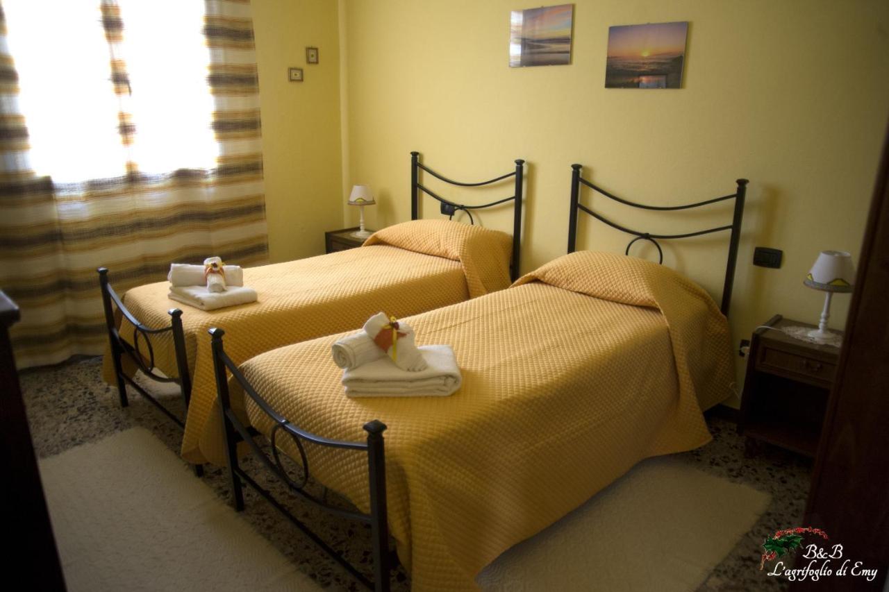 L'Agrifoglio Di Emy Bed & Breakfast Guspini Dış mekan fotoğraf