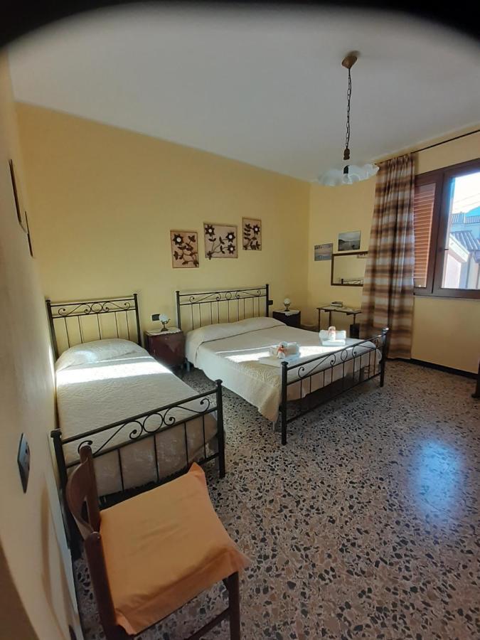 L'Agrifoglio Di Emy Bed & Breakfast Guspini Dış mekan fotoğraf