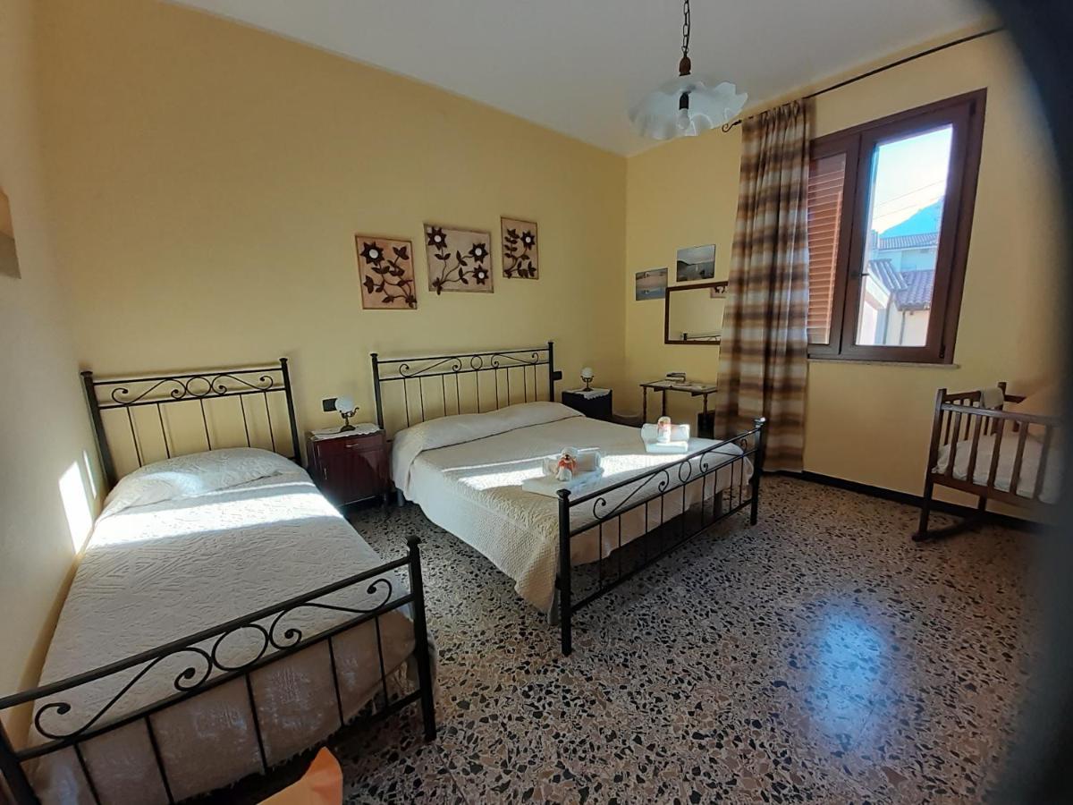 L'Agrifoglio Di Emy Bed & Breakfast Guspini Dış mekan fotoğraf