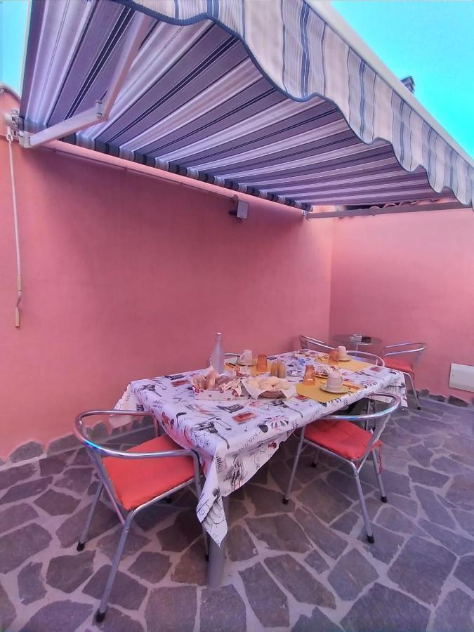 L'Agrifoglio Di Emy Bed & Breakfast Guspini Dış mekan fotoğraf